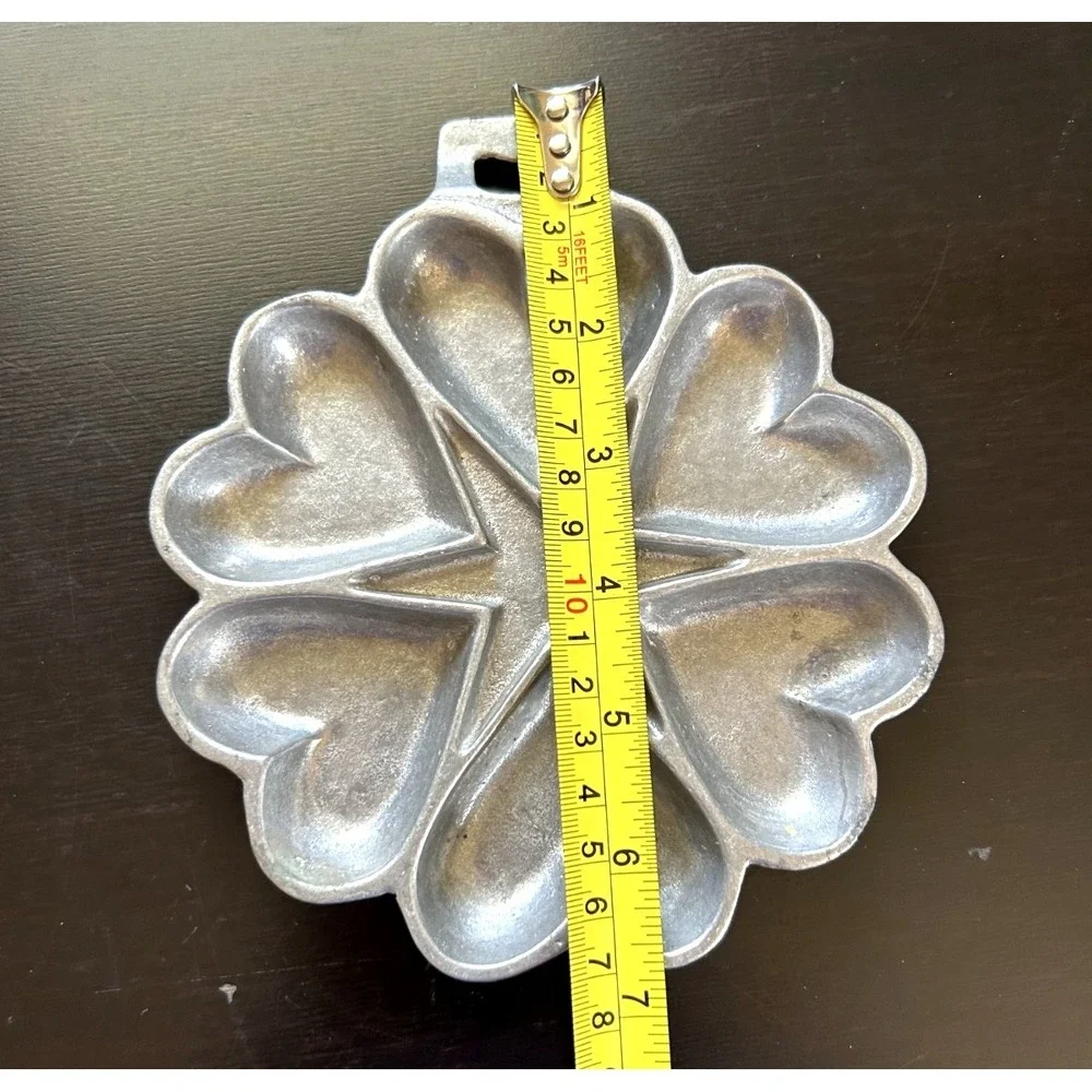 Vintage Cast Iron Hearts & Stars Muffin Cookie Mold Pan Primitive Folk 5-6